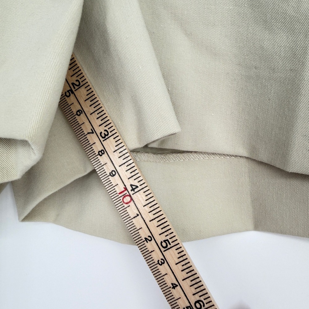 NWT Theory Kasim Shorts Oat Khaki Checklist Light Stretch Cotton Mid Rise 8 - Picture 12 of 13